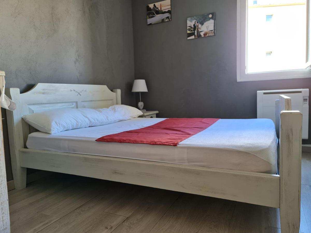 Residence De Standing La Pecherie Spacieux T3 Comme Un Cocon Familial Vue Mer Et Sur L'Avant Port Sur Le Bout Du Bout De Cap D'Agde Seule Cap En Occitanie Luaran gambar